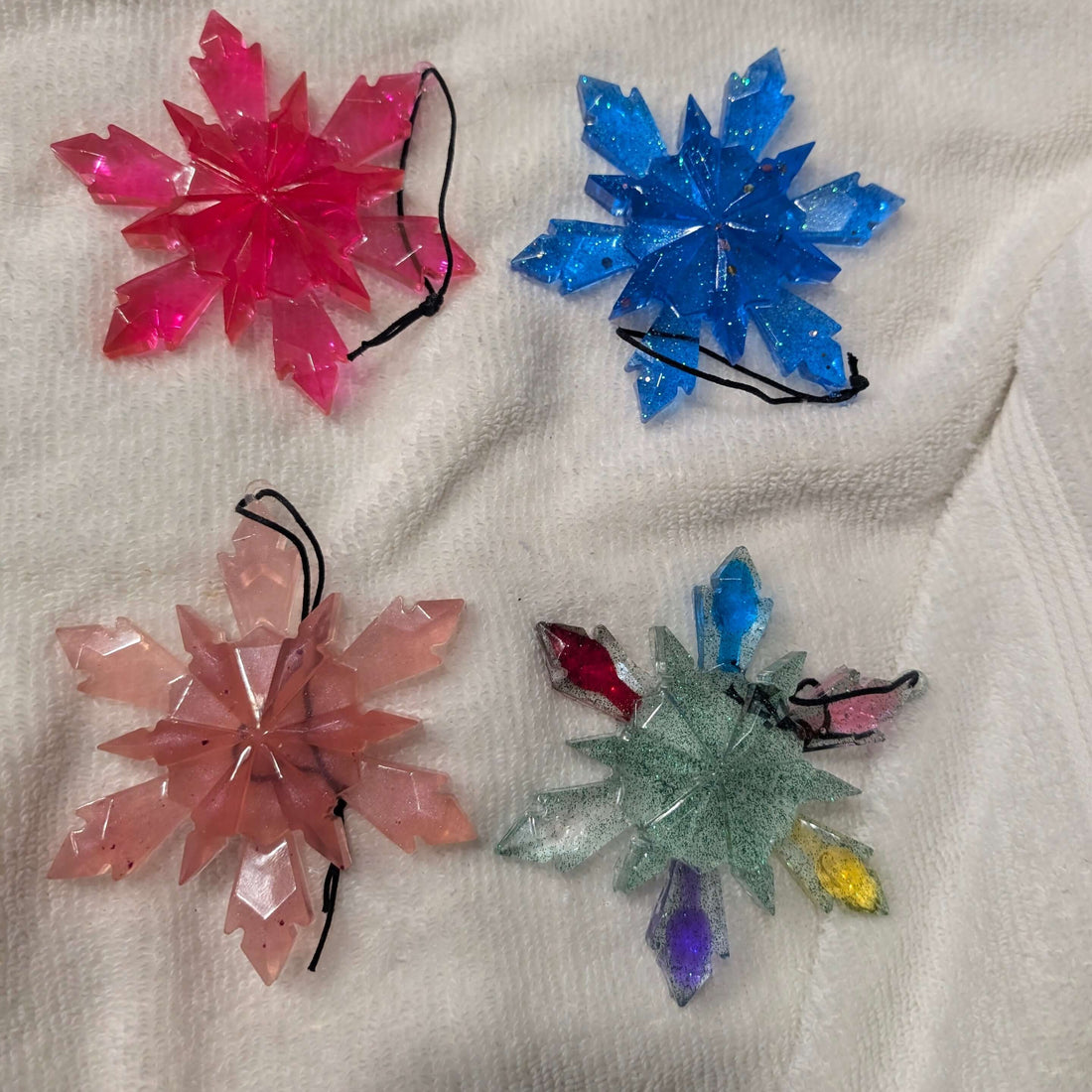Handmade Resin Snowflake Christmas Ornament Set of 4 – Red, Blue, Pink &amp; Green