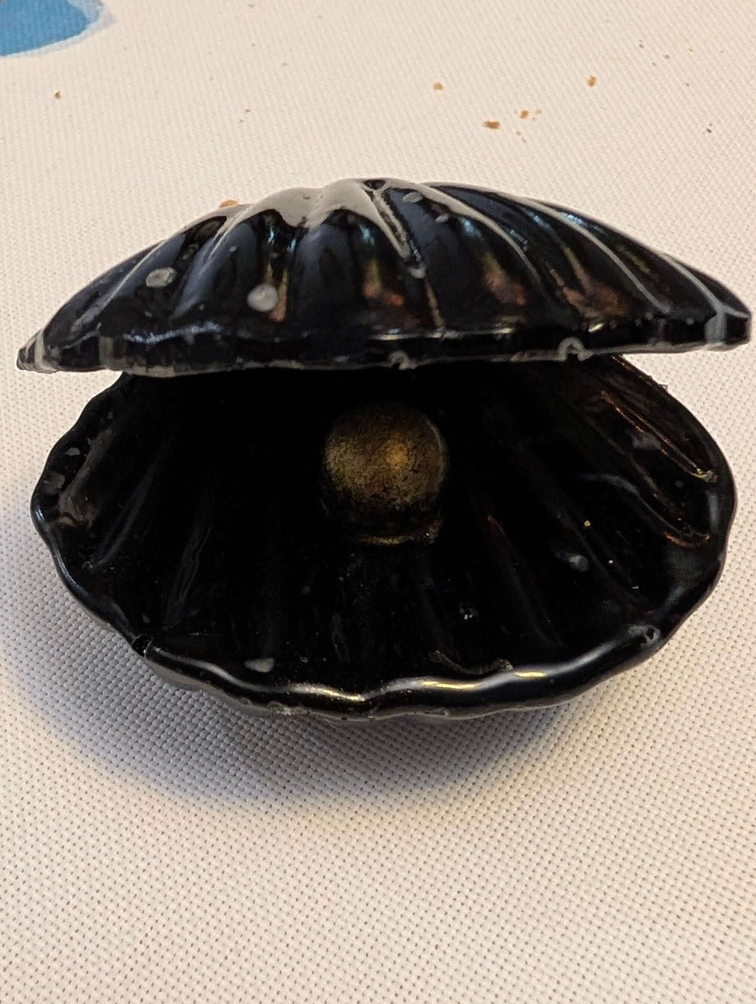 Oyster Shell with Pearl (002)